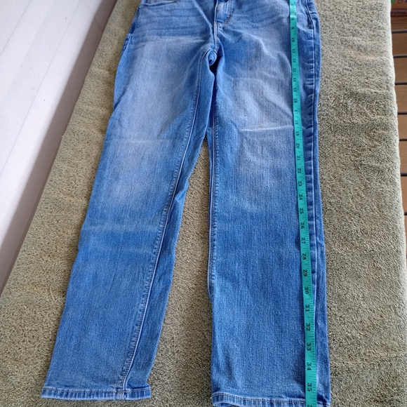 WHBM Slim Jeans Women Size 4 Medium Wash high rise - Picture 8 of 12